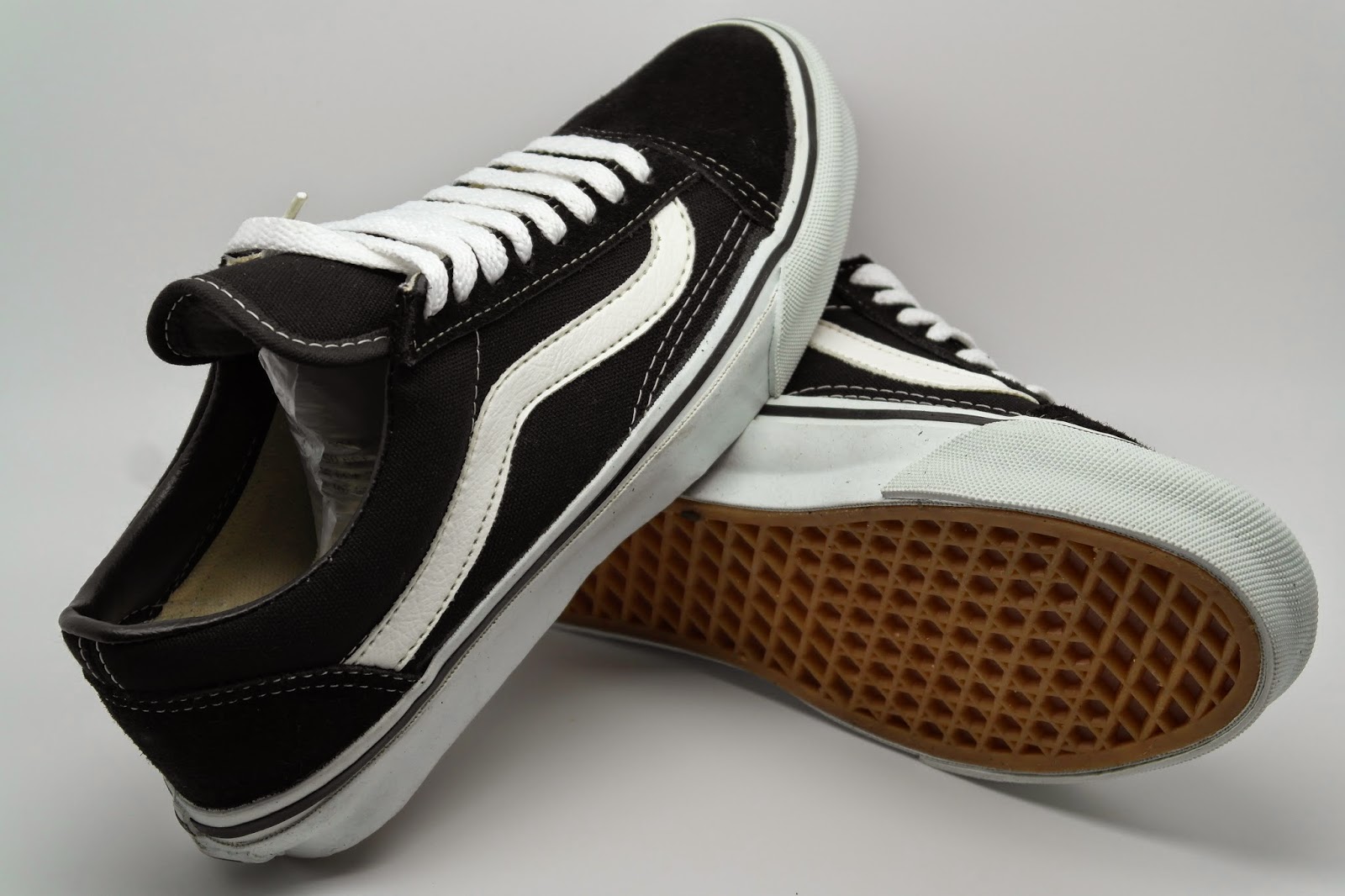 black vans old skool 7 black vans old skool 7